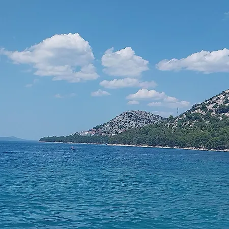 Mobile Kowatsch Mit Traumhaften Meerblick Hébergement de vacances Pakoštane